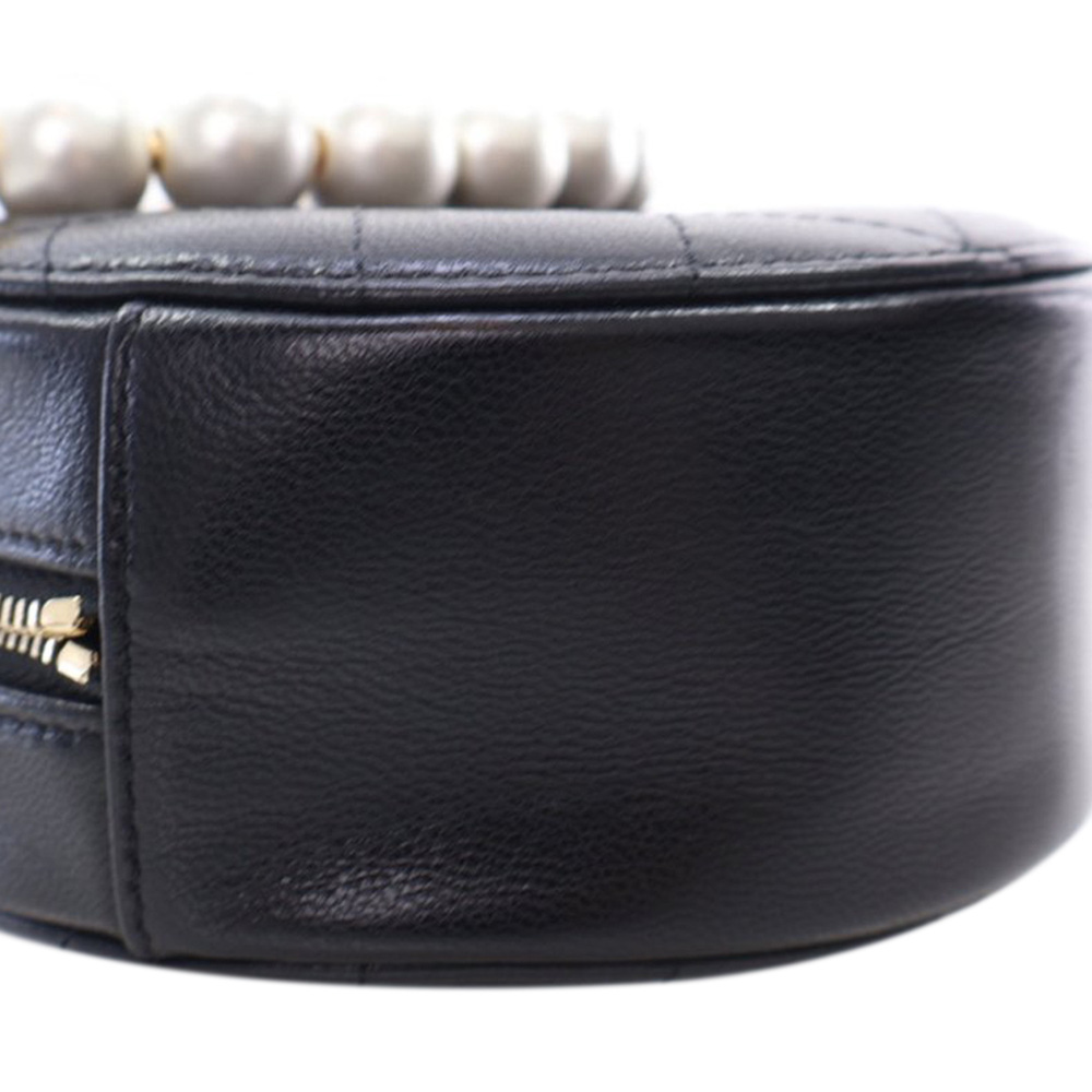 Pre-Loved Chanel Lambskin Pearl Round Clutch On Chain - Picture 9 of 12